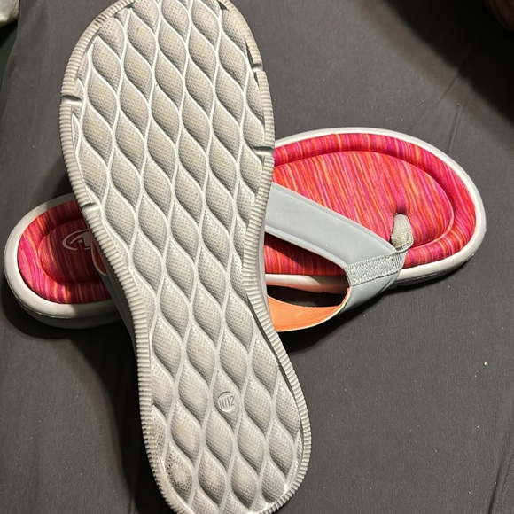 Memory Foam sandals - Picture 3 of 3
